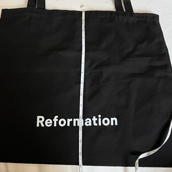 Reformation Tote - Picture 4 of 4